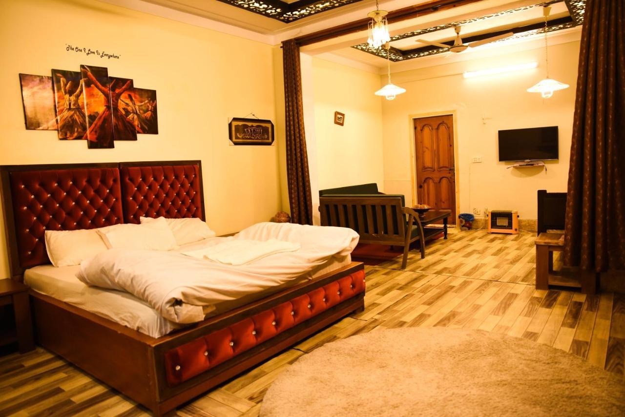Republika Central Mansehra 외부 사진